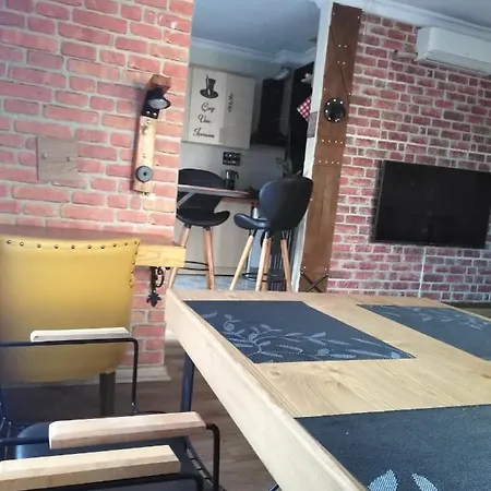 Дом отдыха Happy Accomation 192mt To Harbour No6 *