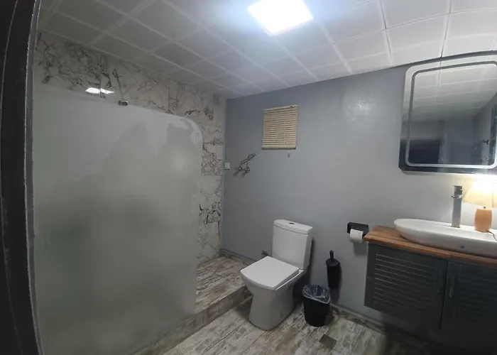 Happy Accomation 192mt To Harbour No6 말마리스